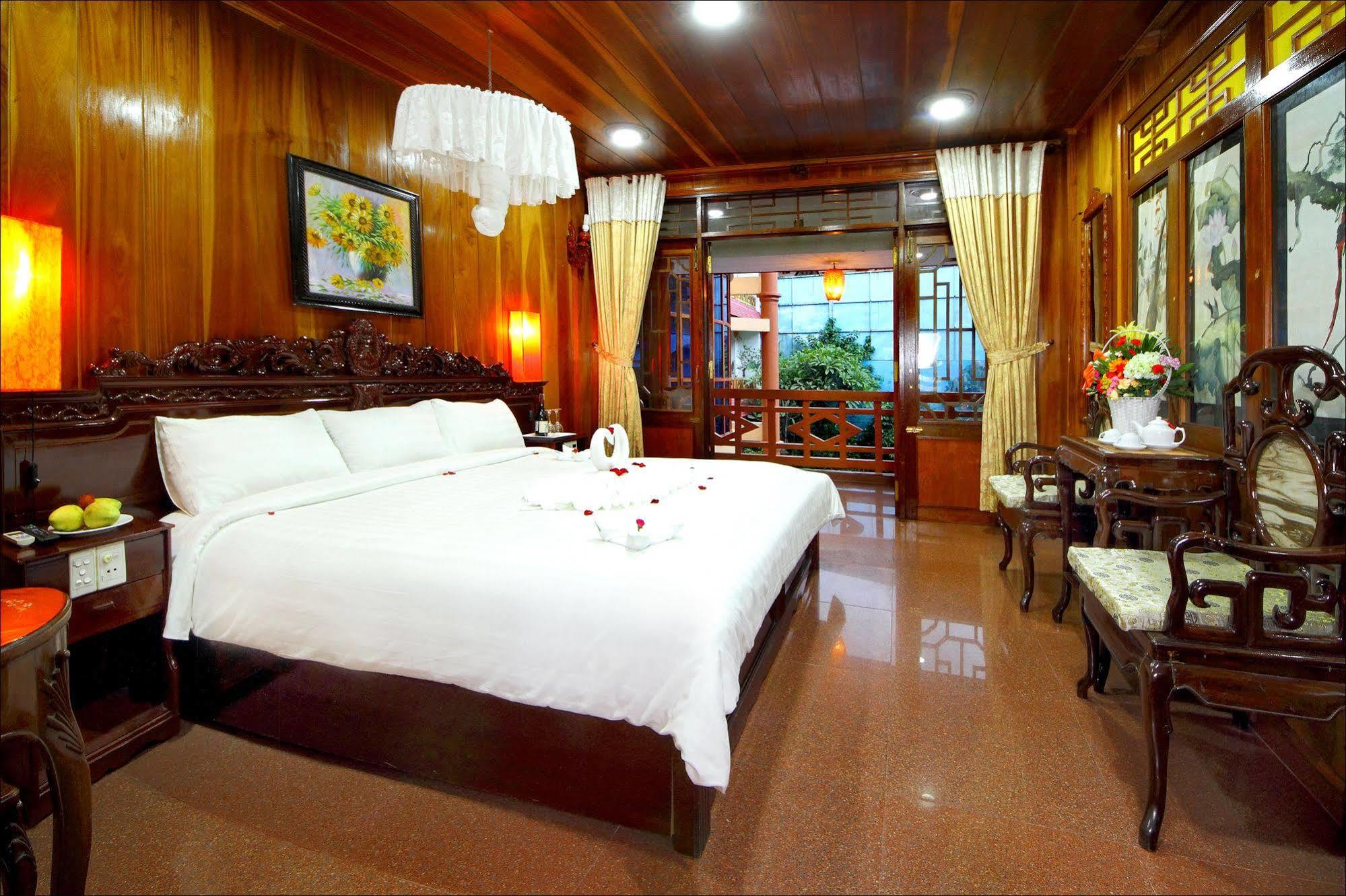 Thanh Binh Central Hotel Хойан Экстерьер фото