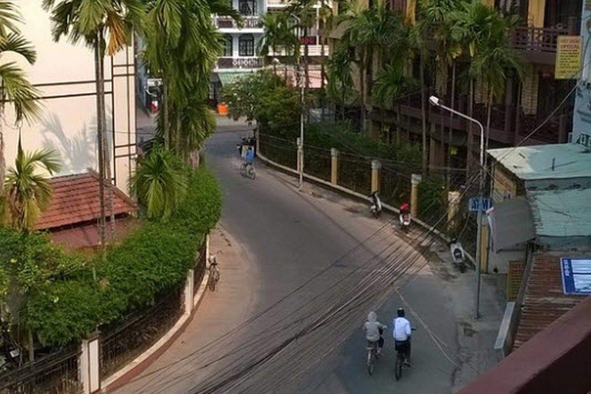 Thanh Binh Central Hotel Хойан Экстерьер фото